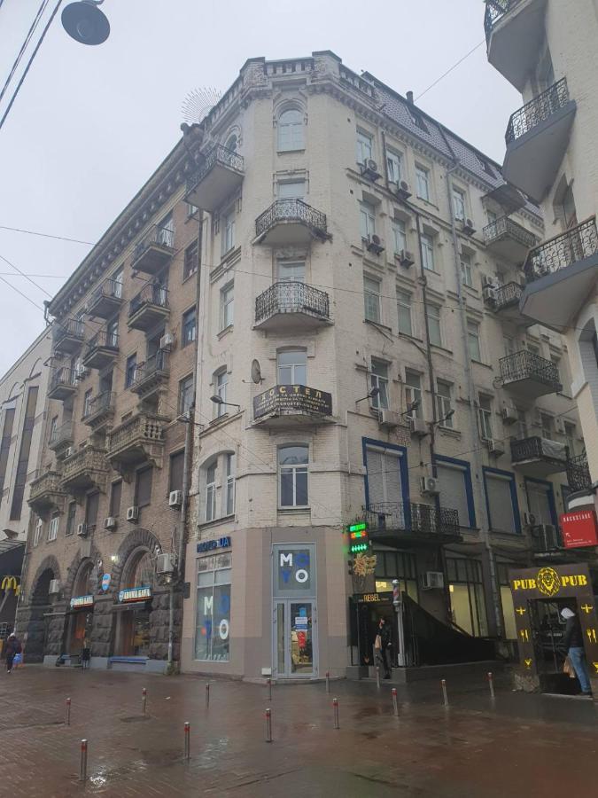 Хостел На Льва Толстого Kiew Exterior foto